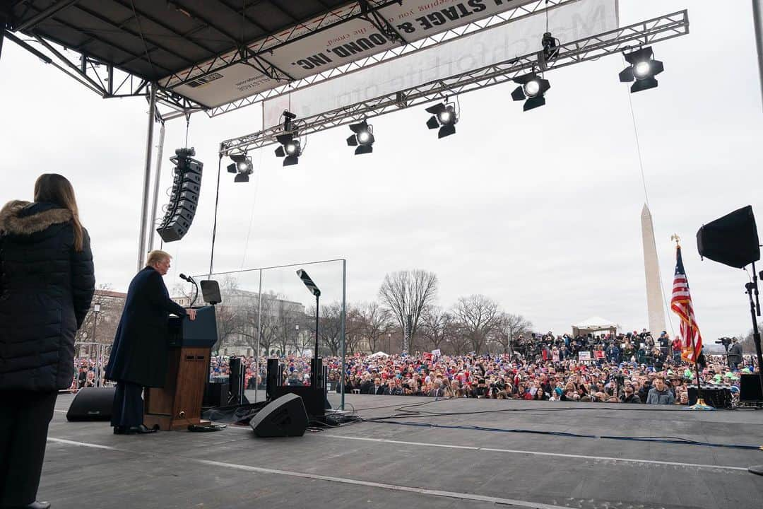 ドナルド・トランプさんのインスタグラム写真 - (ドナルド・トランプInstagram)「It was my profound honor to be the first president in history to attend the March for Life! We gathered for a very simple reason: to defend the right of every child, born and unborn, to fulfill their God-Given potential!  #MarchForLife #2020」1月25日 8時59分 - realdonaldtrump