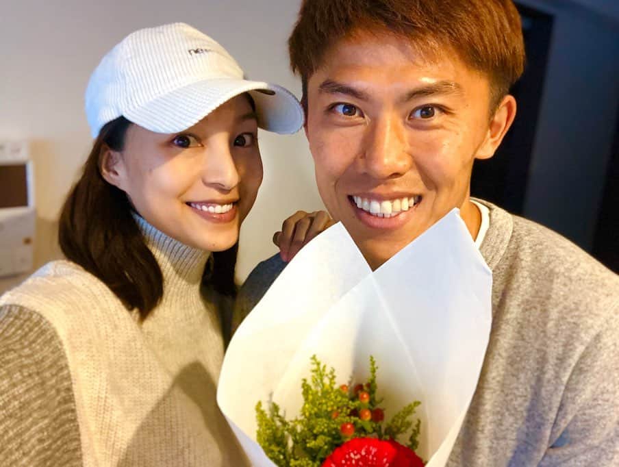 太田宏介のインスタグラム：「『1月25日』 今日は妻の誕生日！ おめでとう！ いつもありがとう！ 毎年この時期はキャンプ中なので一緒にお祝いすることができなくて残念ですが、帰ったら盛大にお祝いしたいと思います！ @ayakafukuma 😘 #妻よ  #誕生日おめでとう」