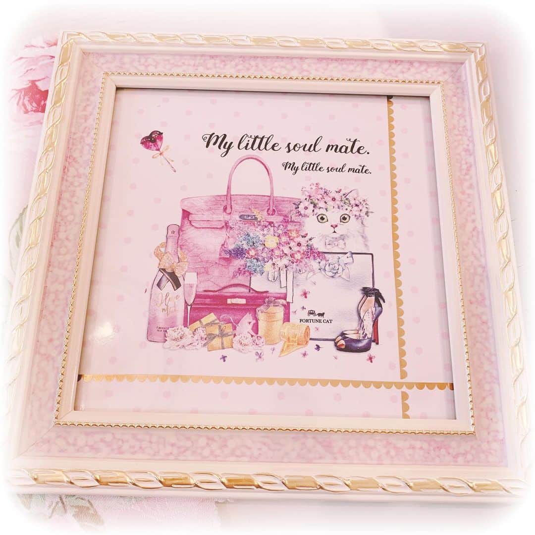 月宮まどかのインスタグラム：「. . 趣味用アカウント再始動🌸 . . #porcelarts #handmade #interior #interiordesign #cat #sweets #cute #ポーセラーツ #ハンドメイド #転写紙 #猫 #ピンク好きな人と繋がりたい #かわいい #インテリア #フランフラン」