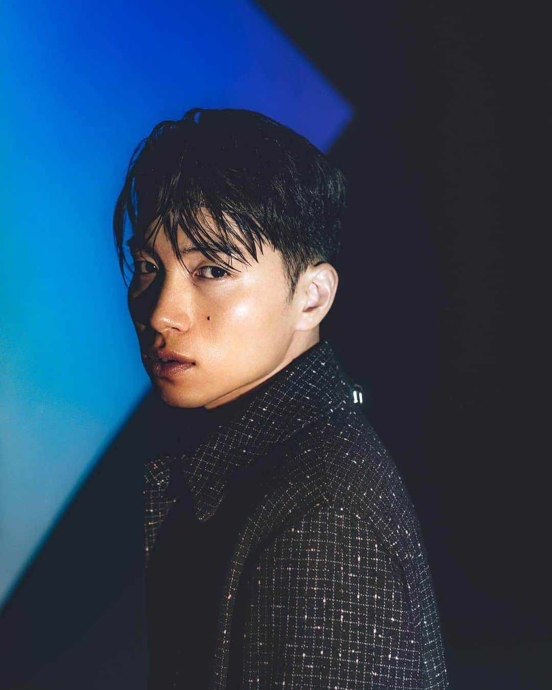SIRUPのインスタグラム：「Art Direction : YAR @yar.tokyo Photography : toki @toki_39 Stylist : TEPPEI @stylist_teppei Hair : TAKAI @rr_takai_」