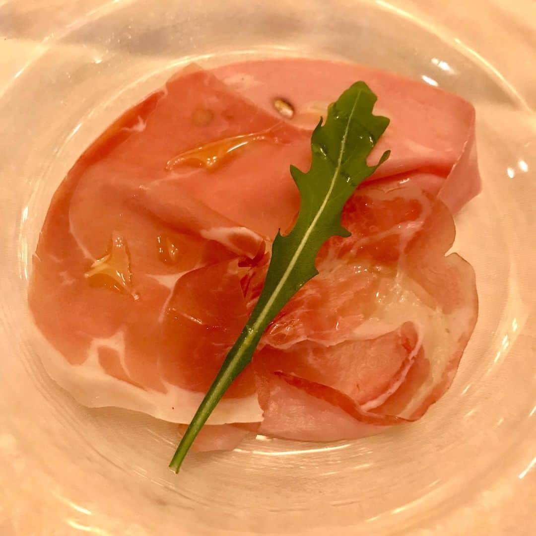 ラリソン彩華さんのインスタグラム写真 - (ラリソン彩華Instagram)「港区でまたひとついいお店に出会えた☺️ シェフの馬渡さんはじめ、スタッフの皆様の接客も最高です♪ #イタリアン#ディナー」1月25日 12時47分 - ayakalarrison