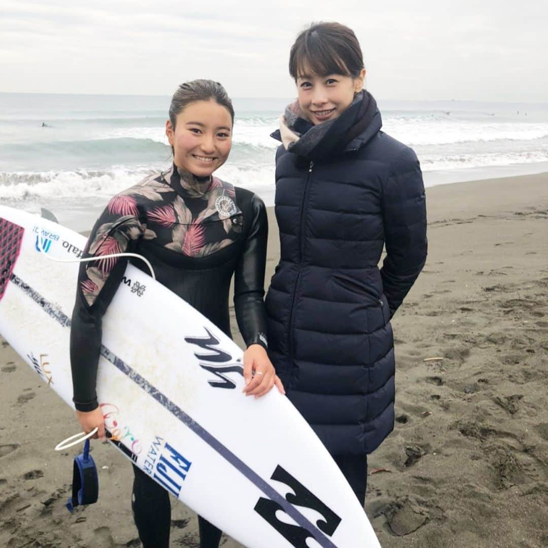 加藤綾子さんのインスタグラム写真 - (加藤綾子Instagram)「* 昨日は早朝から取材へ🏄‍♀️✨ #プロサーファー #松田詩野　さん #海の音って #癒されますね　🎶⭐︎」1月25日 13時55分 - ayako_kato.official