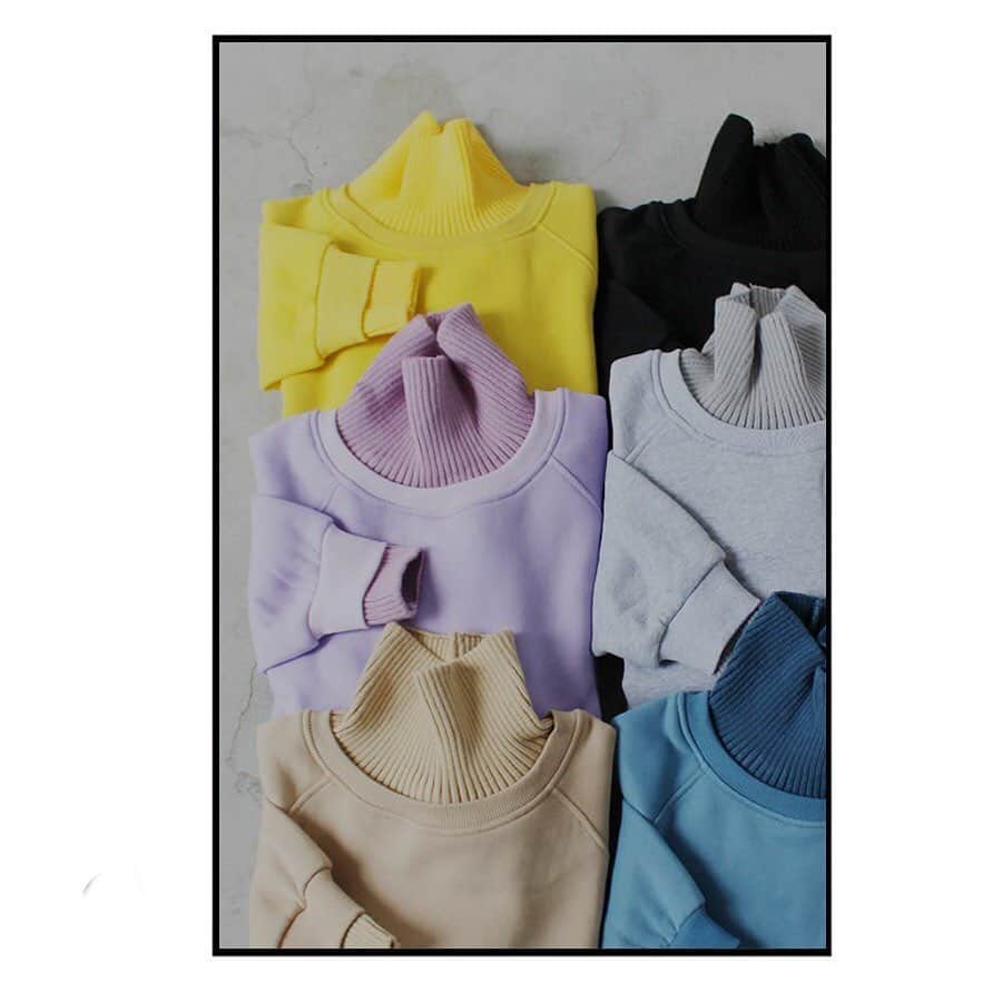 のインスタグラム：「‣‣topsfair ———————————— . ＼期間限定 ALL 10% OFF／ 2020/1/24(fri) - 1/31(fri) online store＆全店舗にて開催中 . . . ☑︎ Rib High-neck Sweat ( ¥5,990+tax → ￥5,391+tax ） . . 全店舗/onlinestoreにて販売中✔ . . ———————————— #お問い合わせ番号w1584」