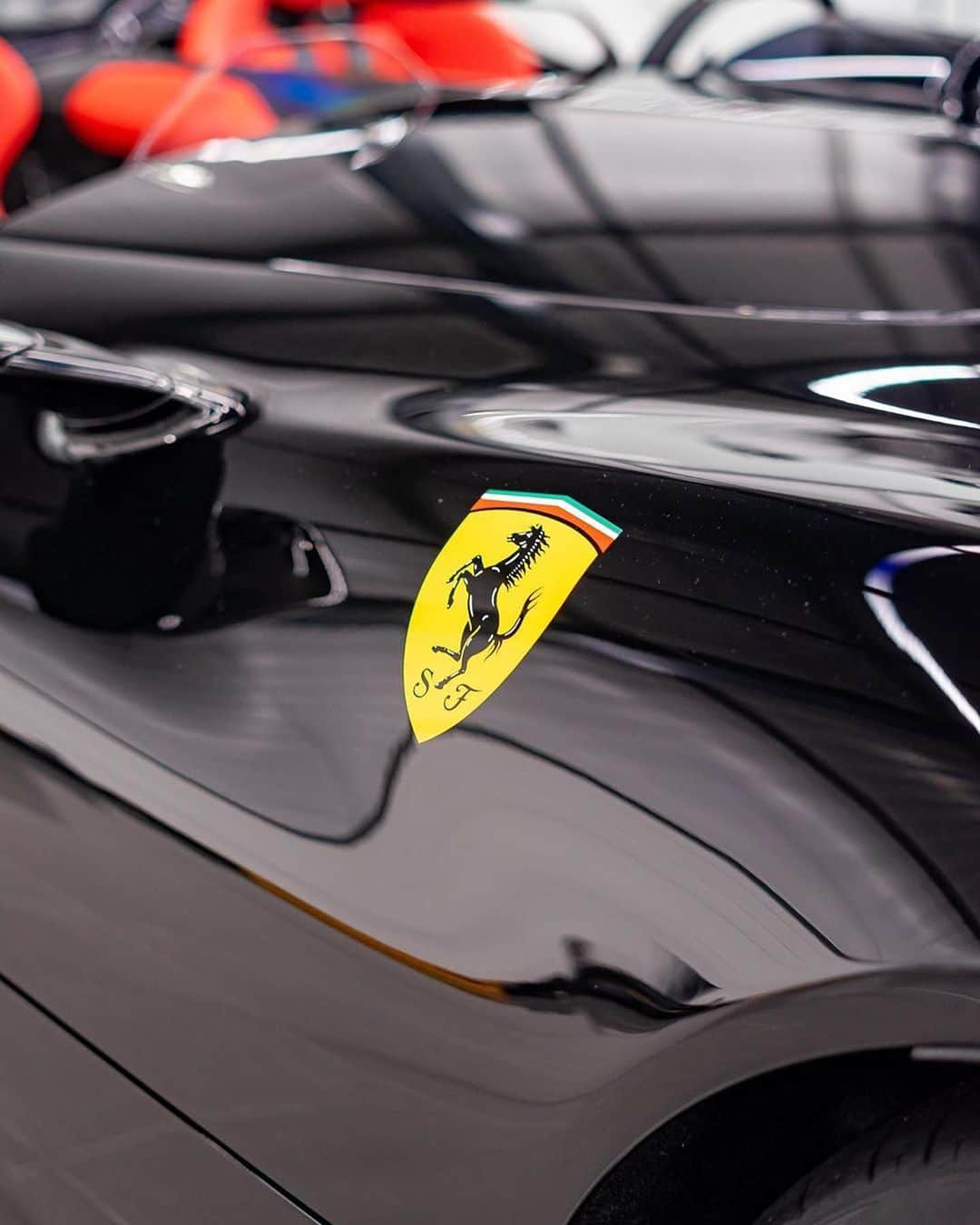 CarsWithoutLimitsさんのインスタグラム写真 - (CarsWithoutLimitsInstagram)「The very interesting Ferrari Monza SP2  Photo @hrowenferrari  #carswithoutlimits #monzasp2」1月25日 14時45分 - carswithoutlimits
