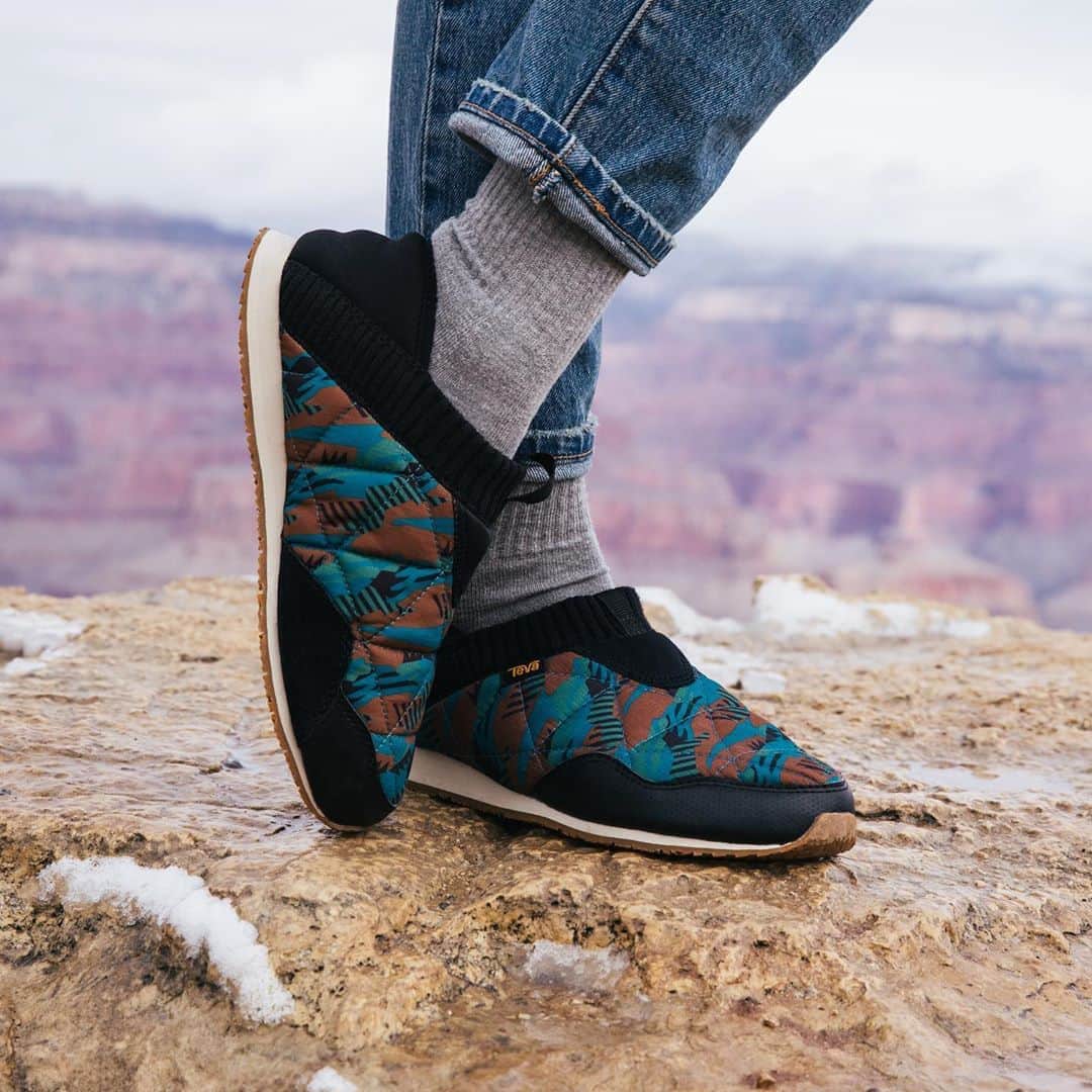 Tevaさんのインスタグラム写真 - (TevaInstagram)「Whoa! Almost didn’t see you there, Ember Moc Canyon Camo 😏 P.S. Score these on sale on teva.com now. Tap that bio link! 📸: @steveakation」1月26日 0時30分 - teva