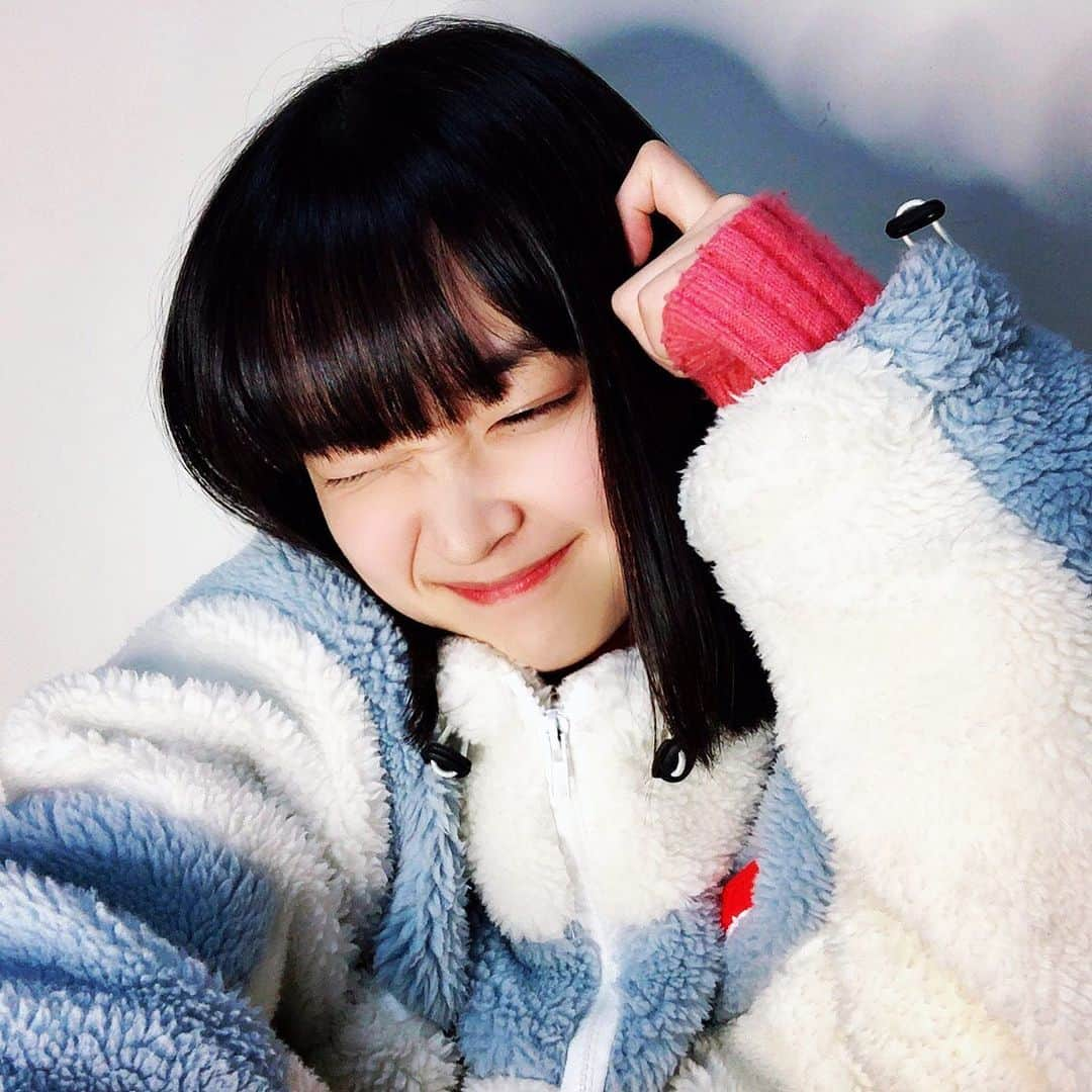 まるいるい（たまゆら学園）さんのインスタグラム写真 - (まるいるい（たまゆら学園）Instagram)「ㅤㅤㅤㅤㅤㅤㅤㅤㅤㅤㅤㅤㅤ 今日はいろんな感情になって、 誰かに会いたくなったけど 帰ったらひとりぼっち。 強いひとになる。 もっとがんばる☺︎ BKB師匠伝授の‘‘何がちゃうねん写メ’’ #吉本坂46 #芸人」1月26日 0時54分 - rui_tontokoton