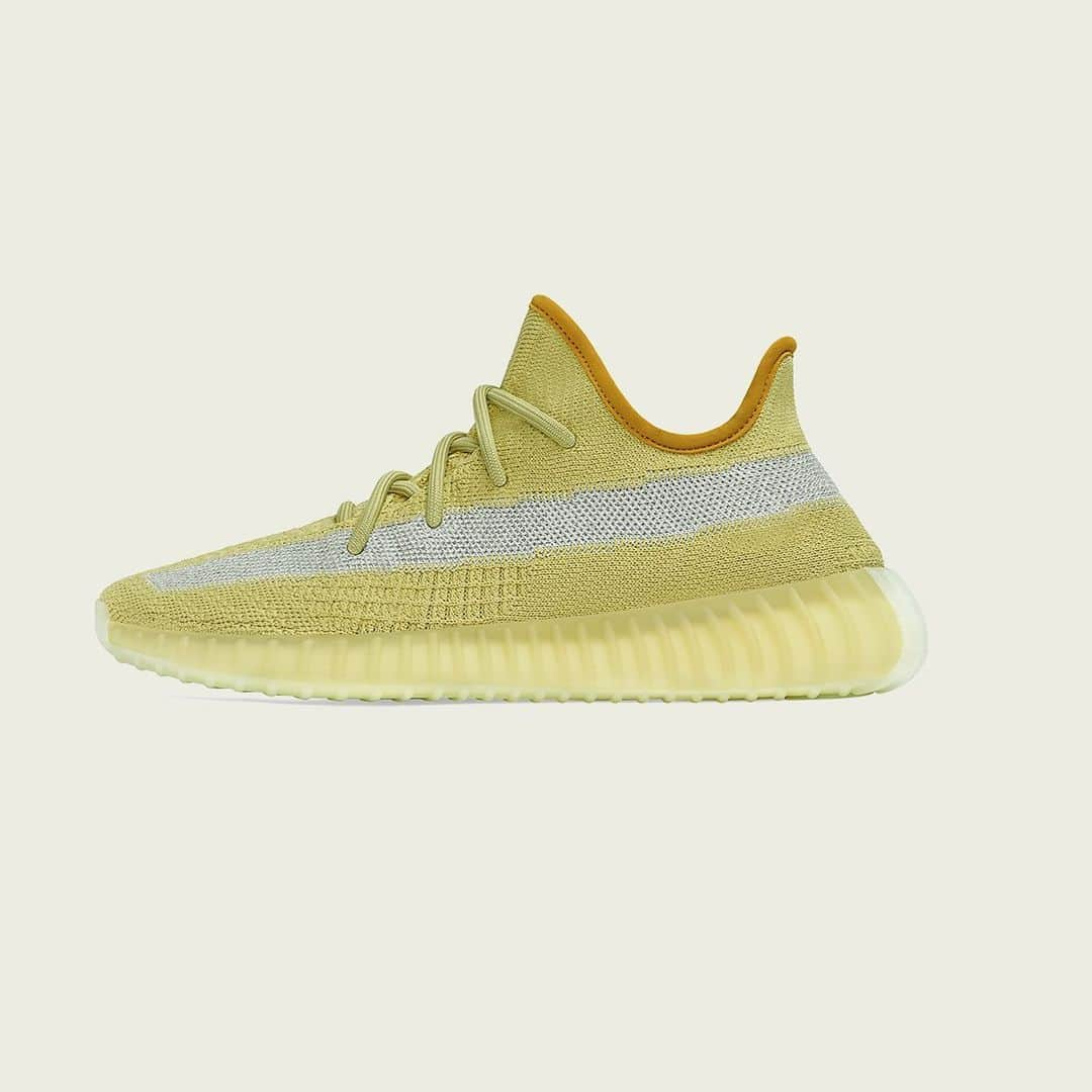 adidas Originalsさんのインスタグラム写真 - (adidas OriginalsInstagram)「YEEZY BOOST 350 V2 MARSH. AVAILABLE EXCLUSIVELY ON YEEZY SUPPLY FEBRUARY 1.」1月26日 0時56分 - adidasoriginals