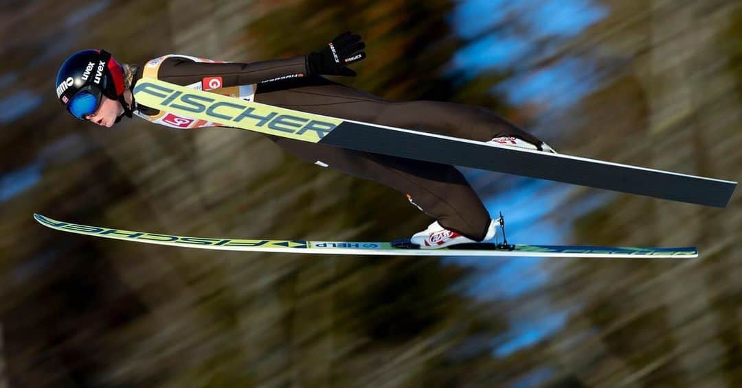 マーレン・ルンビのインスタグラム：「Looking forward to the competitions in Rasnov, follow us on NRK this weekend🇳🇴」