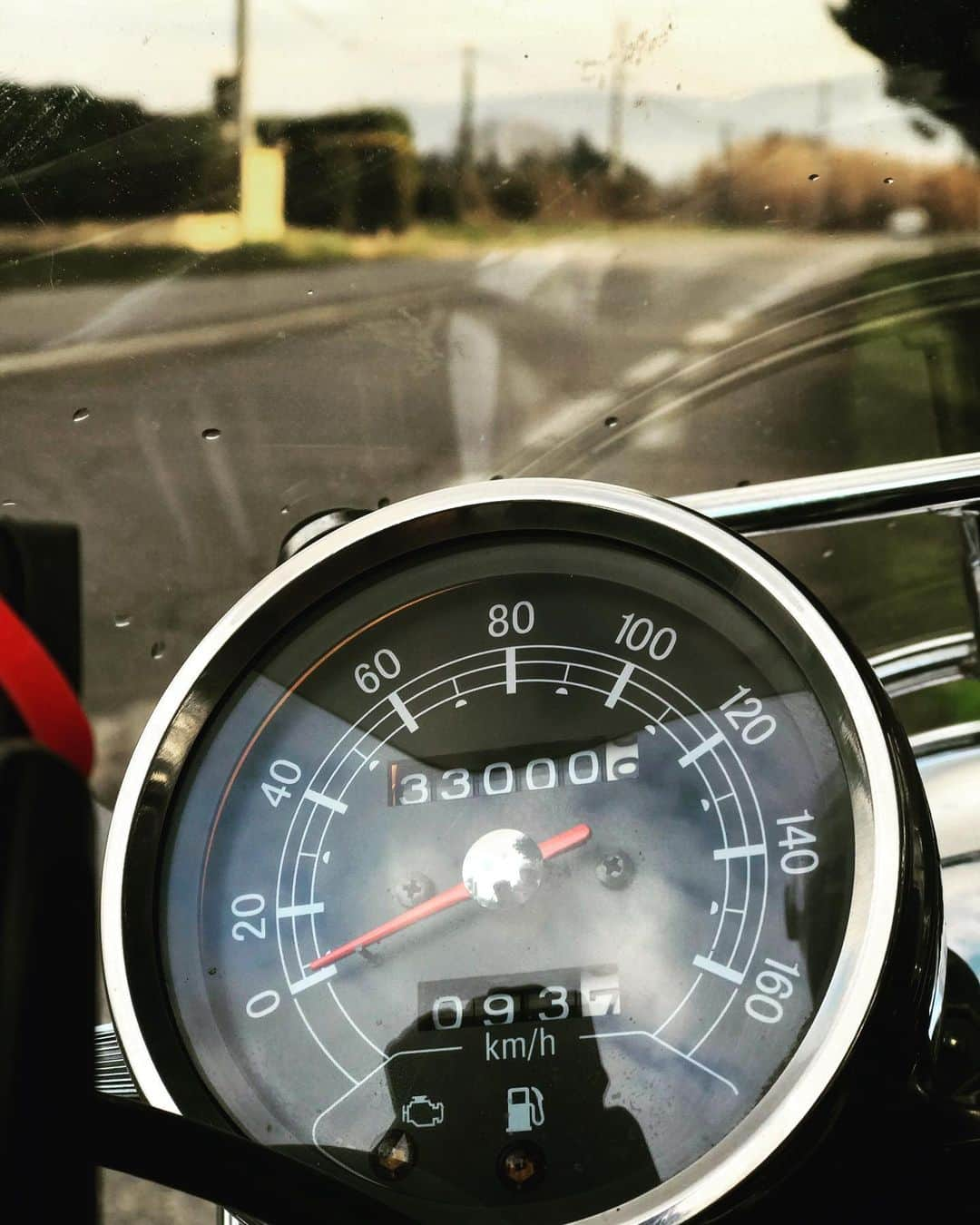 小林十市さんのインスタグラム写真 - (小林十市Instagram)「#来たよ#33000km#sr400  #南仏ライダー」1月25日 18時35分 - monsieur_11