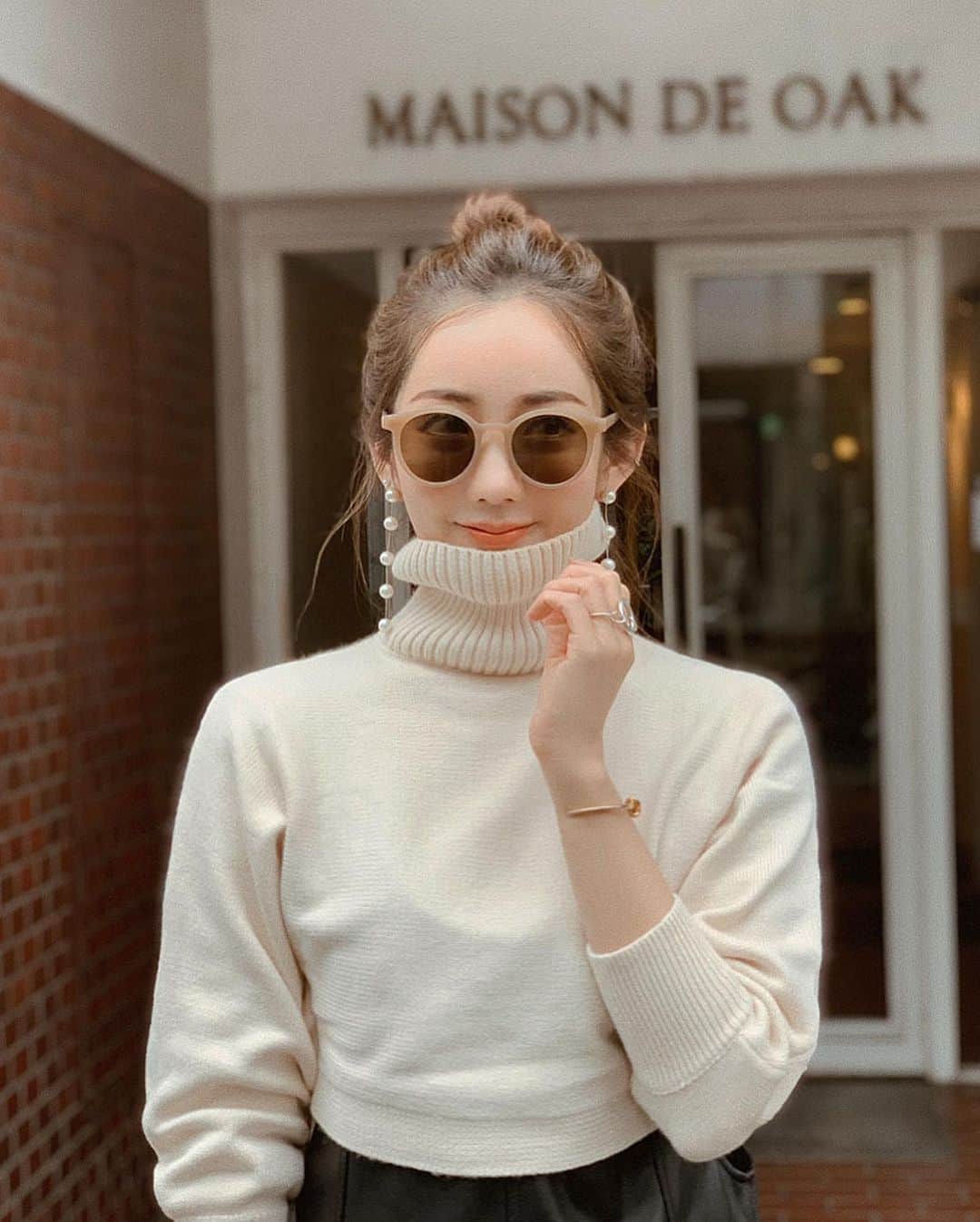 ___mikik___さんのインスタグラム写真 - (___mikik___Instagram)「🧵𓇢 ⠀ ショート丈のニット ワンピやサロペの上に合わせたり着回しきくから好き❥︎ ⠀ knit… @neuna_official ⠀ #ootd#NEUNA#韓国ファッション#韓国ブランド#zozotown」1月25日 19時18分 - ___mikik___