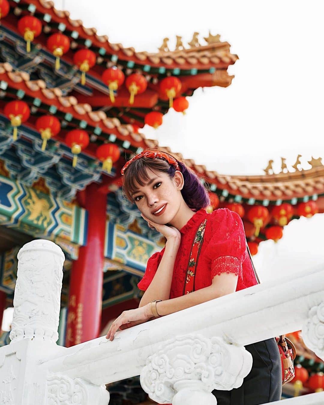 エアアジアのインスタグラム：「AVA (@missava) would like to wish you a prosperous CNY too: . “Hi guys, Gong Xi Fa Cai! I know we might've spoken via chat, but let's get cozy and personal. Follow me on @missava for my misadventures! 😜” 💁🏻‍♀️ #AirAsia #GongXiFaCai」