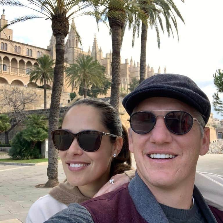 アナ・イバノビッチさんのインスタグラム写真 - (アナ・イバノビッチInstagram)「Exploring the beautiful sights of Spain with @bastianschweinsteiger 🇪🇸☀」1月25日 20時07分 - anaivanovic