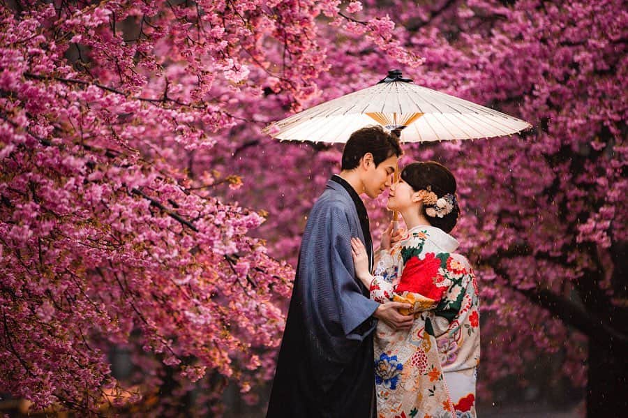 Decollte Wedding Photographyのインスタグラム：「祝各位新春快樂！鼠年大吉！🎉 Happy Chinese New Year!! 值此新春之際，特奉送新春大禮包一份，千萬別錯過! ﻿ 🎁👉 https://bit.ly/2uwK9Sk﻿ ﻿ #japan #Decolltephotography #bigcampaign #Weddingphotography #prewedding #weddingphoto #overseasprewedding #japaneseprewedding #landscapephotography #romantic #love #happiness #日本 #海外婚紗 #優惠 #春節 #婚紗 #唯美 #신부 #웨딩 #웨딩사진」