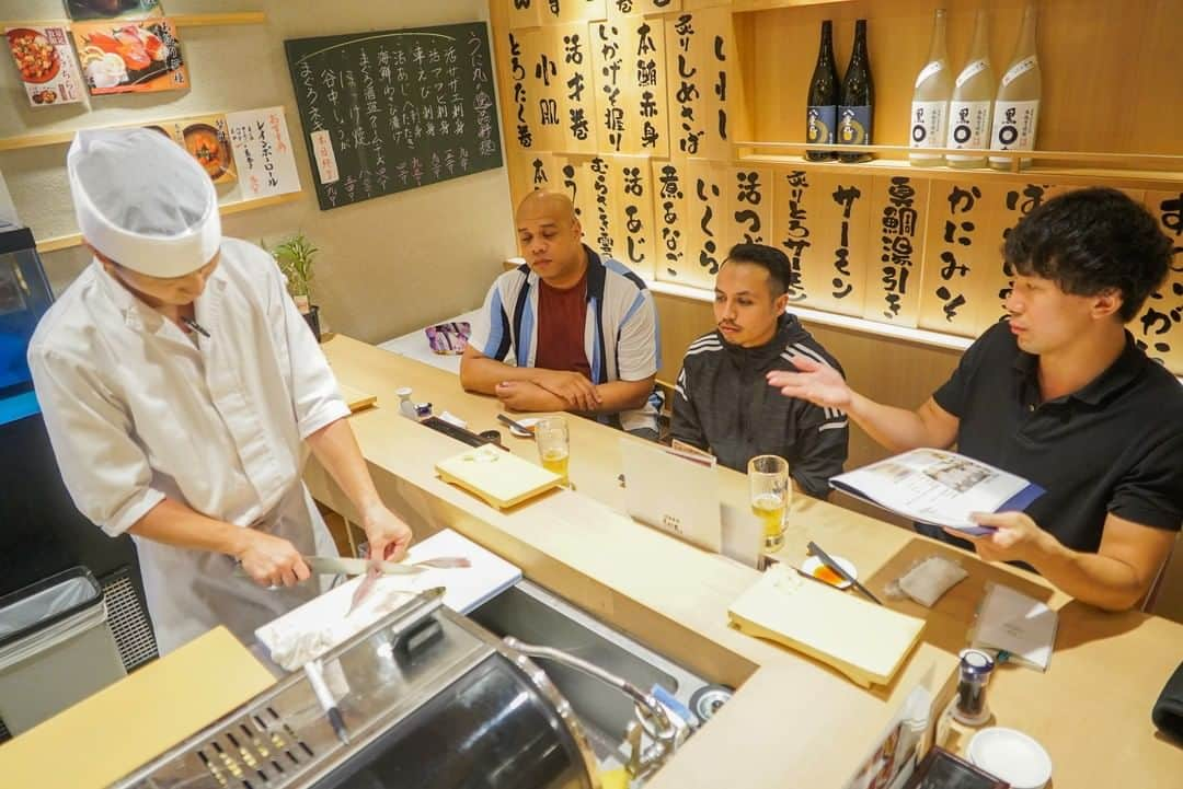 MagicalTripさんのインスタグラム写真 - (MagicalTripInstagram)「Hello! This is MagicalTrip @magicaltripcom. Are you interested in Japanese food? Then, please check through this post!  We are offering a food tour in Tokyo, where you can have Sushi and Wagyu Yakiniku, 2 super popular food in Japan, at one night 😋 【Tokyo Night Foodie Tour in Shinjuku】 You are gonna have 🍣7 pieces of seasonal nigiri sushi & 2 pieces of rainbow roll 🥩A full Yakiniku dinner with 2 kinds of Wagyu and 2 kinds of beef 🍨1 desert or Takoyaki  This tour will be a good choice if you want to try different kinds of Japanese food at one night! Sushi and Yakiniku are something Japanese people eat for celebration oftentimes. So, why don’t you try those food to make your trip special and memorable?  If you’re interested, please check out via our bio! @magicaltripcom  #magicaltrip #magicaltripcom #magicaltripjapan #tokyo #tokyofood #tokyotrip #tokyotravel #tokyotour #tokyotours #tokyolocal #discovertokyo #tokyojapan #tokyofoodie #tokyofoodies #tokyofoodporn #tokyofoodguide #tokyofoodtour #tokyofoodtrip #tokyofoodblogger #tokyofooddrinktour #tokyofoodfile #tokyofoodshow #tokyoyakiniku #wagyu #sushitokyo #tokyosushi #wagyu #tokyofoodtour #japanfood #japanfoodie」1月25日 21時00分 - magicaltripcom