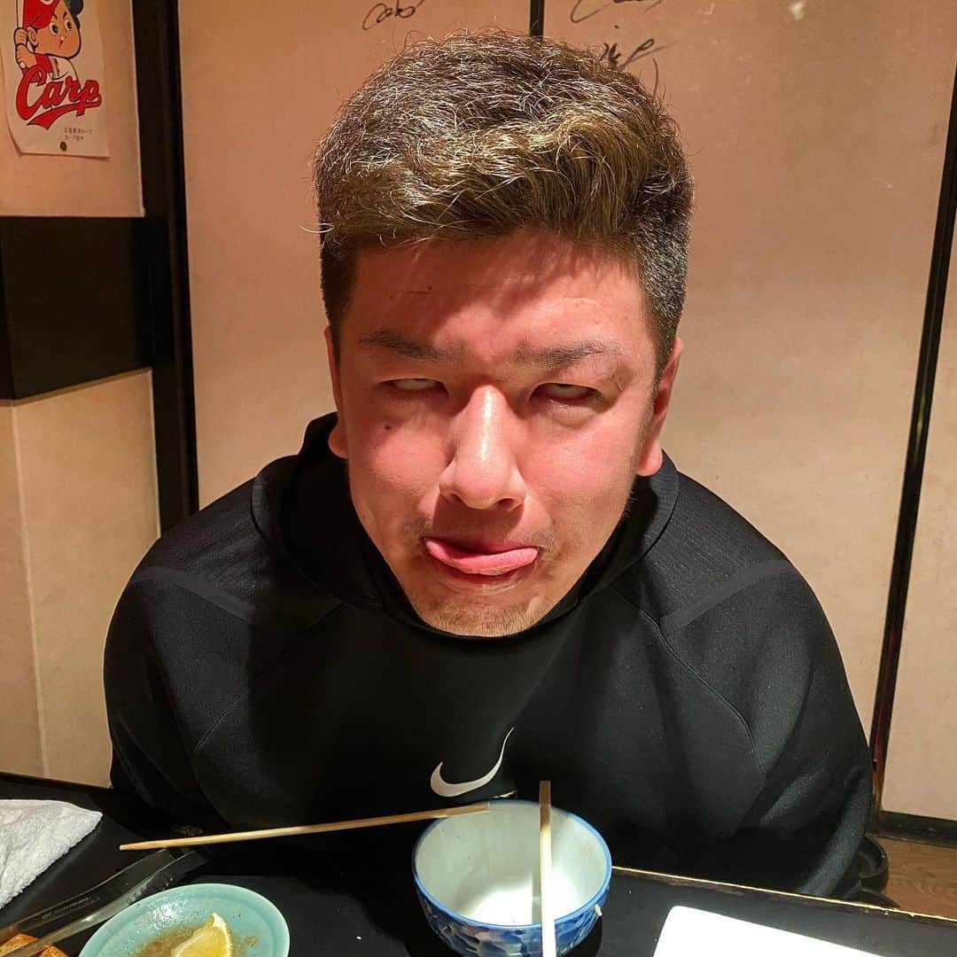 中田翔さんのインスタグラム写真 - (中田翔Instagram)「今日は、みんなでゴルフ行ってからの飯！！楽しすぎた！！仲間っていいな！！ また明日から頑張ります！！ #中田翔#ビーグルクルー #西岡直也」1月25日 21時30分 - shonakata_official