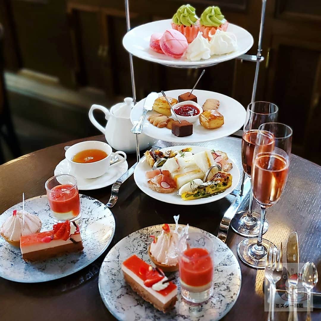 ミスター黒猫（黒猫仙人）のグルメインスタ