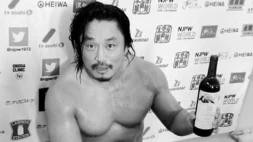 鷹木信悟さんのインスタグラム写真 - (鷹木信悟Instagram)「‪大和魂❓‬ ‪後藤はまたフランス産のワインを用意するのか...🍷‬ ‪#NEVER無差別級選手権‬ ‪#njpw‬ ‪#ProWrestling ‬」1月25日 21時43分 - takagi__shingo