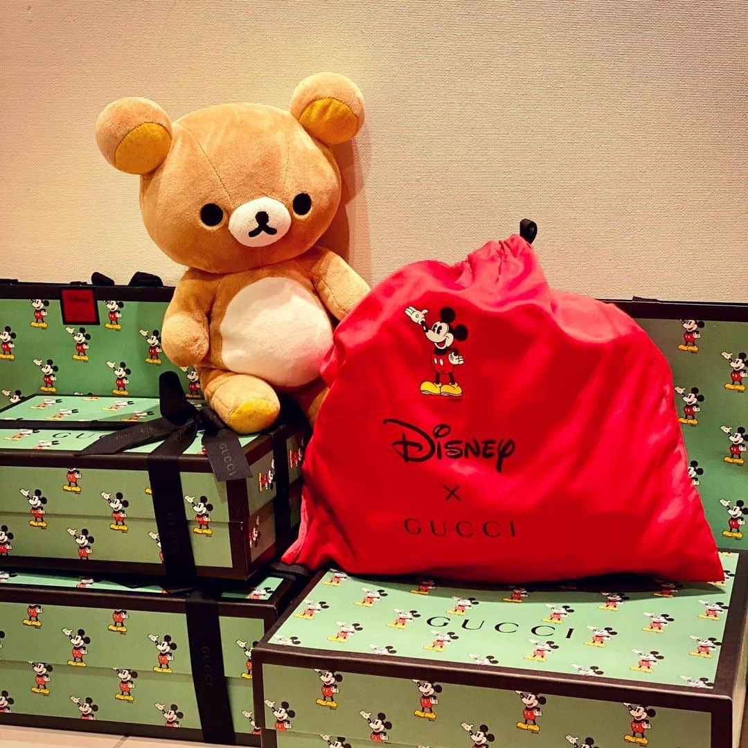 大谷みつほさんのインスタグラム写真 - (大谷みつほInstagram)「子年だからミッキーマウスがいつにも増して大活躍だけど、なぜ熊年は無いのでしょう。 ちょっぴり不服…。 リラちゃんたちと、これ着てディズニーランドいこう💕 #disneyxgucci #rilakkuma#子年」1月25日 21時53分 - omitsusama