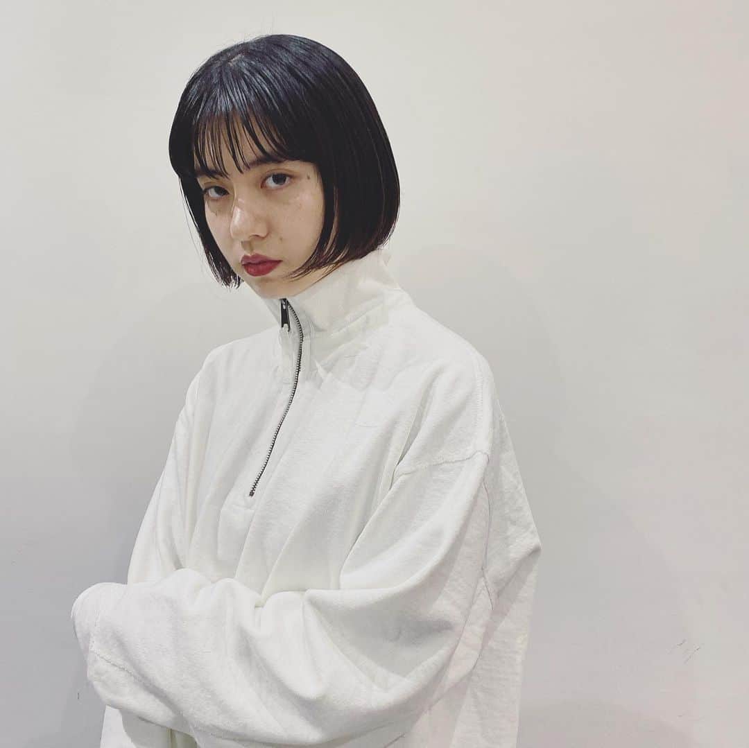 野口和弘のインスタグラム：「ワンレンボブのもみあげだけ短く。 可愛い。 . hair @cieca.noguchi . #ciecanoguchi #cieca.」