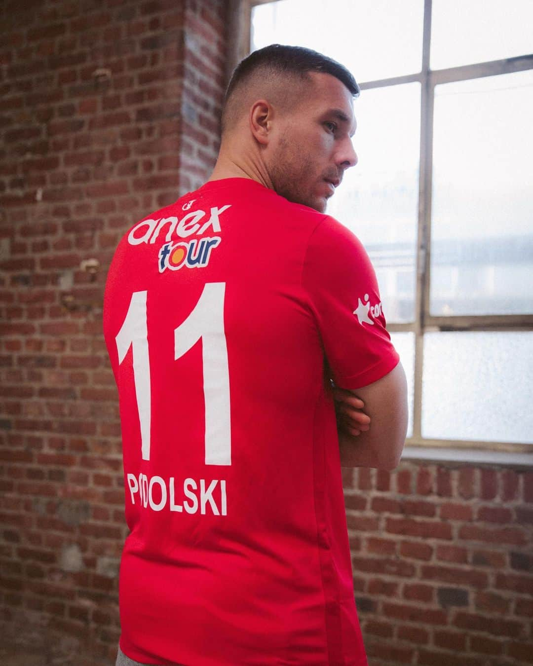 ルーカス・ポドルスキさんのインスタグラム写真 - (ルーカス・ポドルスキInstagram)「Swipe to see my back-number ➡ #poldi #turkey #newchapter @antalyaspor 🦂」1月25日 22時08分 - lukaspodolski