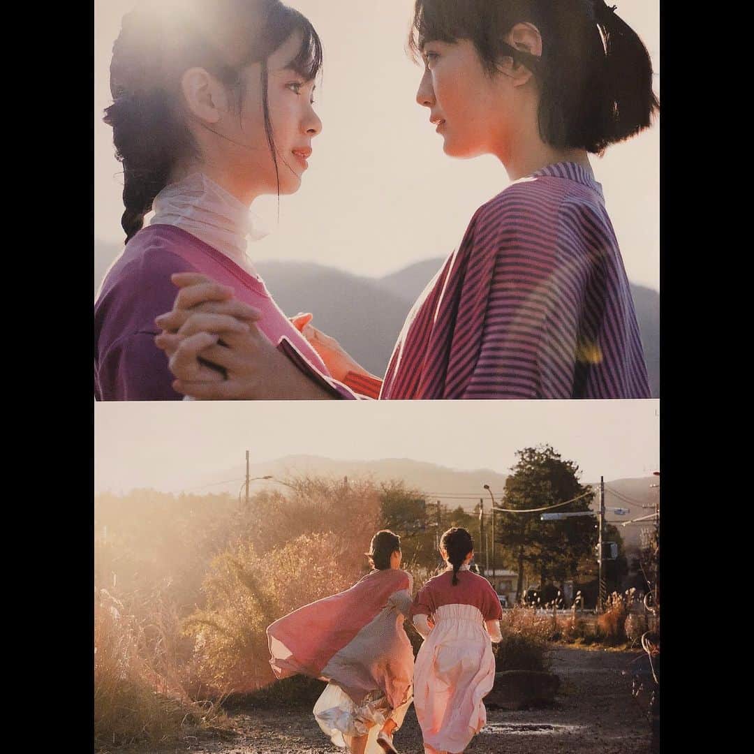 川上舞乃のインスタグラム：「B.L.T.3月号 清宮レイ×筒井あやめ　乃木坂ツーリスト　スタイリング致しました。  強風極寒を仲良しで乗り切ってて可愛いふたりでした！  #清宮レイ #筒井あやめ  #BLT  #乃木坂46 #乃木坂4期生  #styling  筒井あやめさん　ピンクワンピース @saaageboutique  清宮レイさん　ブルーワンピース @sakishima_tokyo」