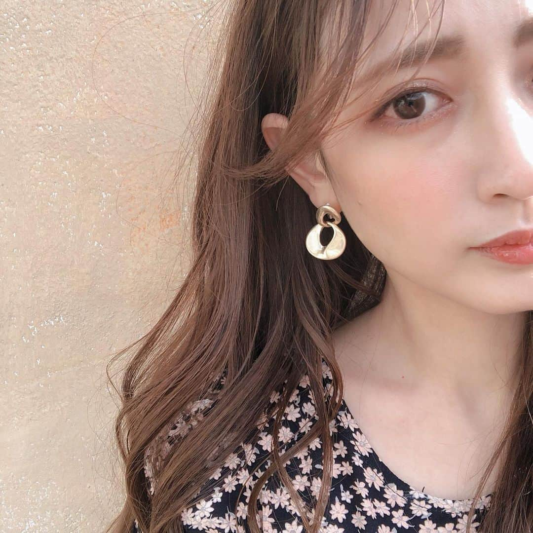 kaneshima ayaさんのインスタグラム写真 - (kaneshima ayaInstagram)「♡ 最近お気に入りのイヤリング🌙 @rin.accessory  本当はピアスなのに、 イヤリング用にしてもらってます♡♡」1月25日 23時17分 - ayaaa0214