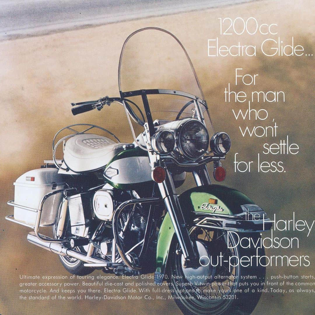 Harley-Davidson Japanさんのインスタグラム写真 - (Harley-Davidson JapanInstagram)「憧憬とノスタルジア。#ハーレー #harley #ハーレーダビッドソン #harleydavidson #バイク #bike #オートバイ #motorcycle #ツーリング #touring #エレクトラグライド1200 #electraglide1200 #広告 #ad #advertisement #レトロ #retrospective #1970 #自由 #freedom」1月25日 23時51分 - harleydavidsonjapan
