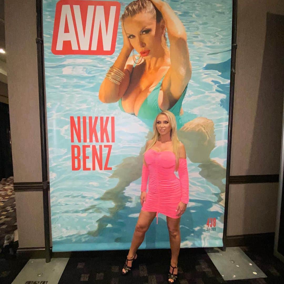 ニッキー・ベンツさんのインスタグラム写真 - (ニッキー・ベンツInstagram)「We in here!! @avn_magazine @avn @avnawards #2020vision #AVNStar」1月25日 23時58分 - nikkibenz