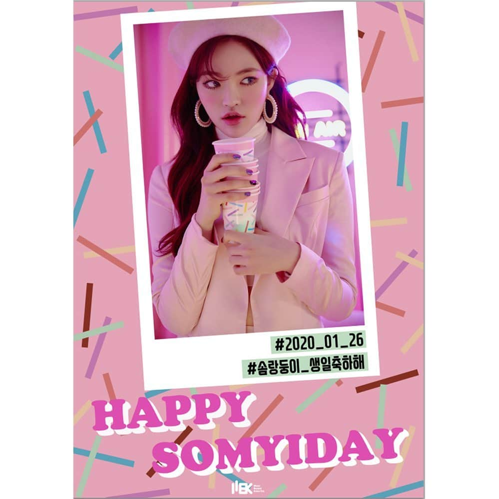 DIAさんのインスタグラム写真 - (DIAInstagram)「⠀ ‪[🎂]‬ ‪⠀⠀⠀‬ ‪🎉HAPPY SOMYI DAY🎉‬ ‪⠀⠀⠀‬ ‪오늘은 다이아 솜이의 생일입니다🎁‬ ‪태어나줘서 고마운 솜이에게‬ ‪댓글로 생일 축하 메세지를 보내주세요❤‬ ‪오늘 하루도 해피쏨쏨데이😘‬ ‪⠀⠀⠀‬ ‪#HAPPYSOMYIDAY‬ ‪#다이아 #DIA‬ ‪#솜이 #SOMYI‬ ‪#에이드 #AID‬」1月26日 0時00分 - mbk.dia