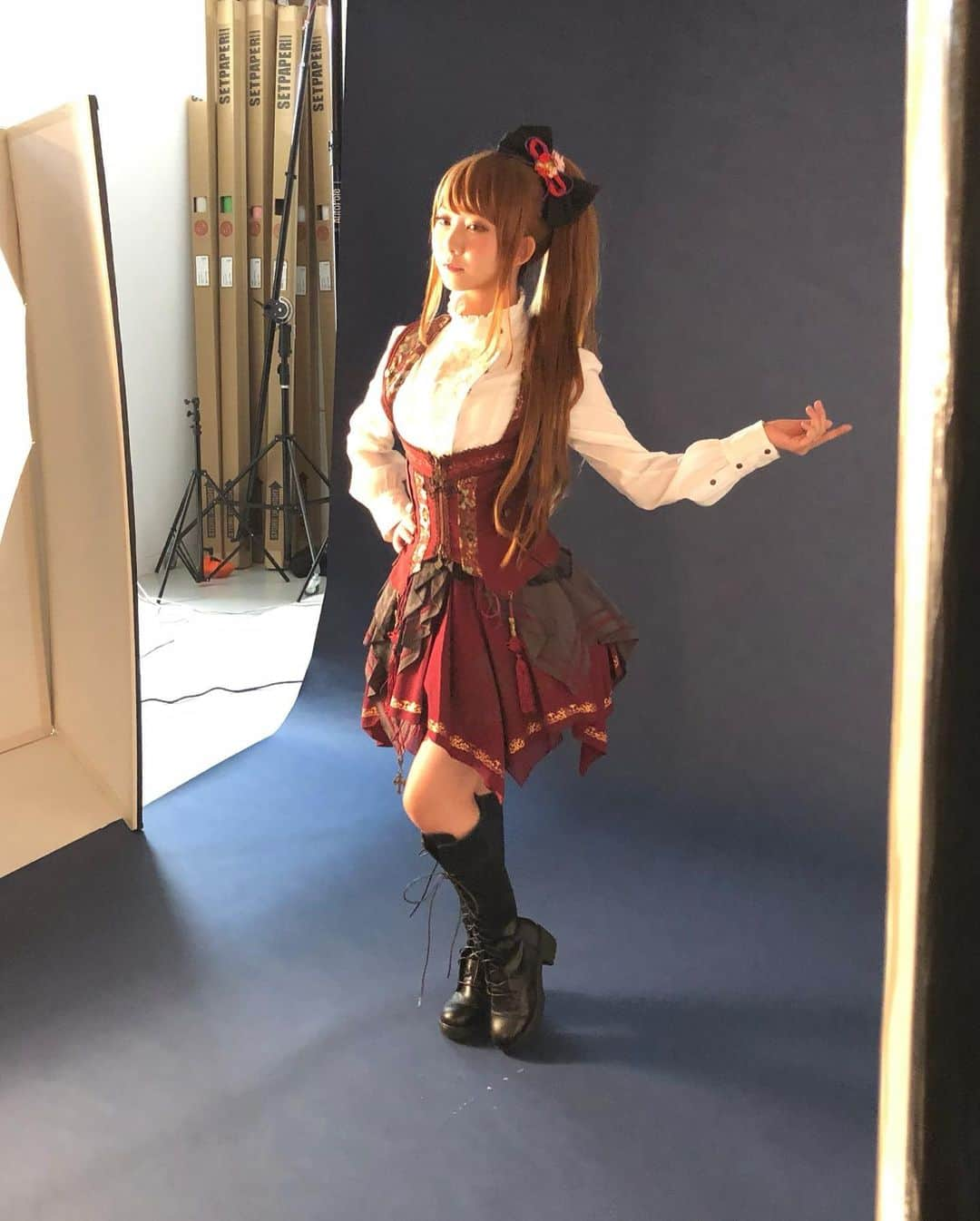 秋田知里さんのインスタグラム写真 - (秋田知里Instagram)「#ごますて ビジュアル解禁されました〜！ラナン役の秋田知里です！ど、どうかしら…？似合ってる？…嬉しい☺️✨ラナンちゃんに寄り添って、そしてマスターと仲間たちを信じて、最高のステージを作りたいっ❤️！！！ #ごまおつ #ゴ魔乙 #ラナン」1月26日 0時00分 - akitachisato_official