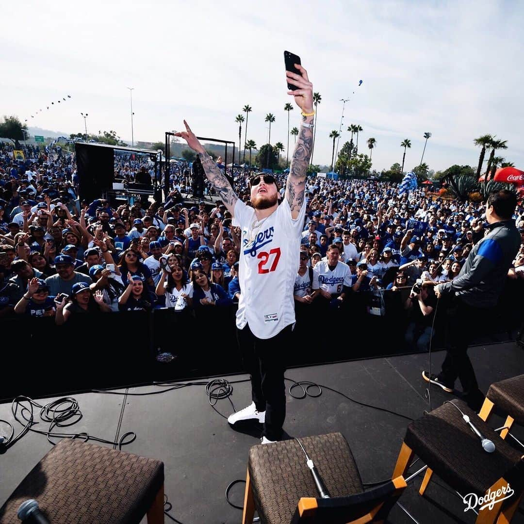 Los Angeles Dodgersさんのインスタグラム写真 - (Los Angeles DodgersInstagram)「Best day ever. That’s a wrap on #DodgersFF presented by Coca-Cola and San Manuel Casino!」1月26日 9時48分 - dodgers