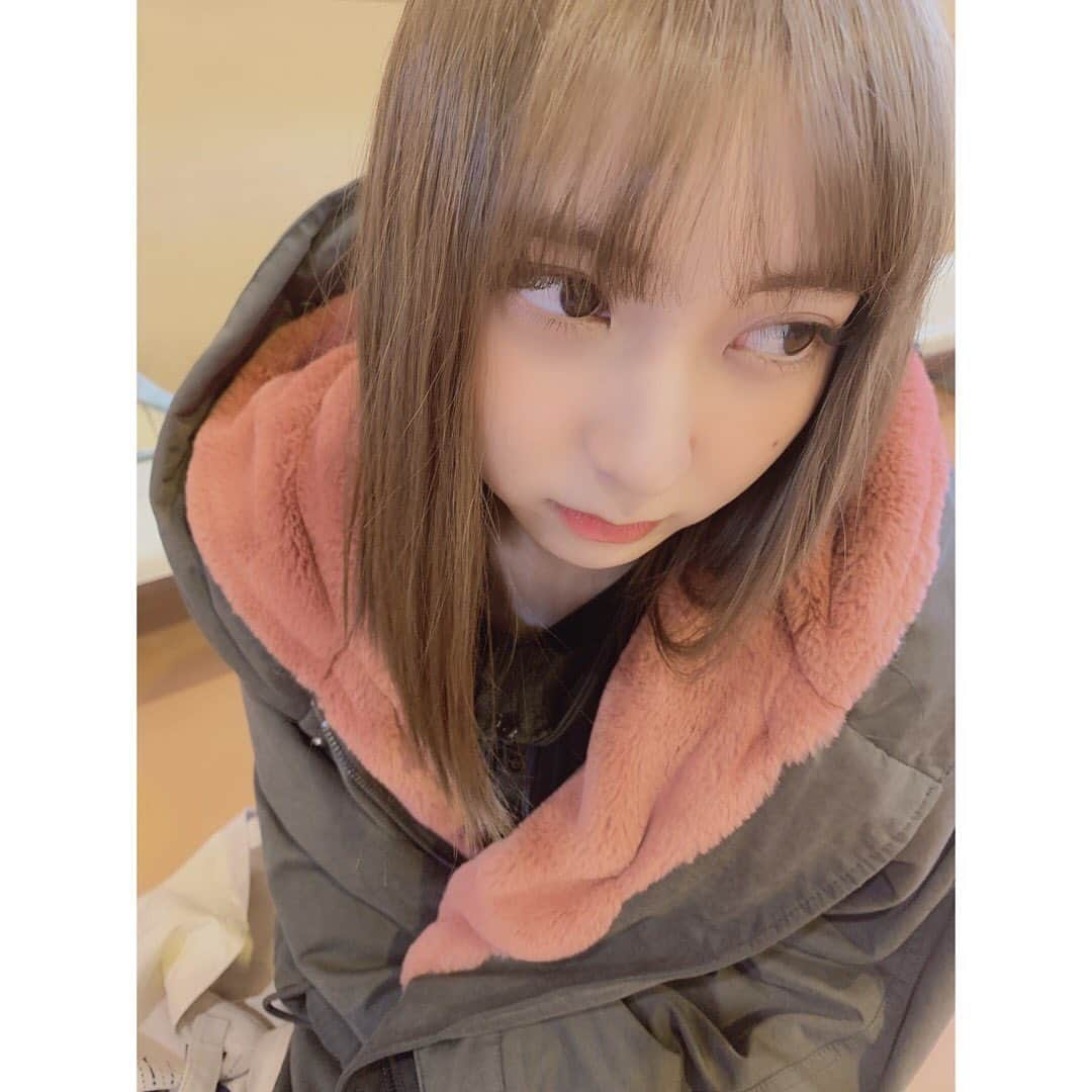 松岡菜摘さんのインスタグラム写真 - (松岡菜摘Instagram)「. . ロケ、寒すぎて 凍えてまする .」1月26日 10時33分 - natsustagram_hkt