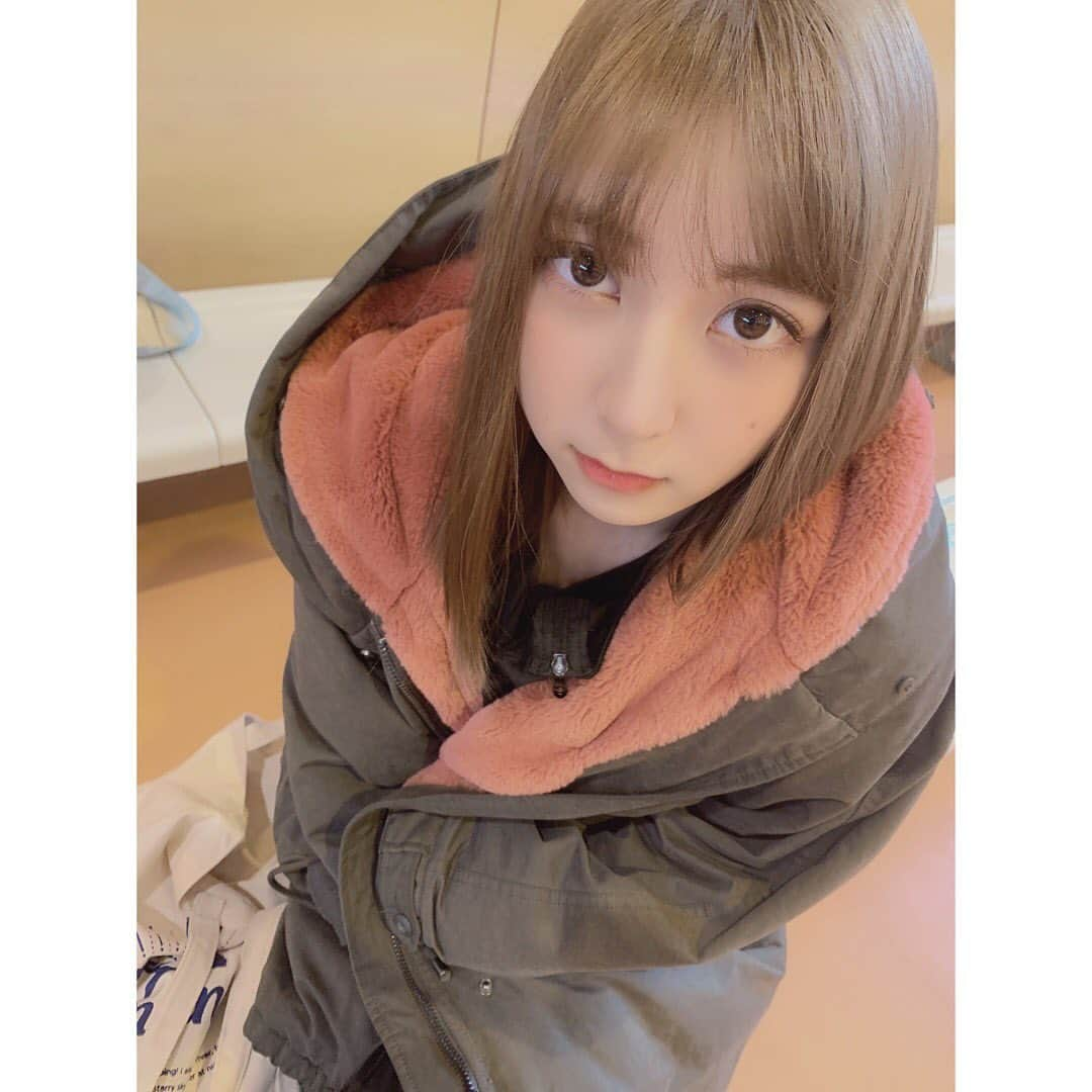 松岡菜摘さんのインスタグラム写真 - (松岡菜摘Instagram)「. . ロケ、寒すぎて 凍えてまする .」1月26日 10時33分 - natsustagram_hkt