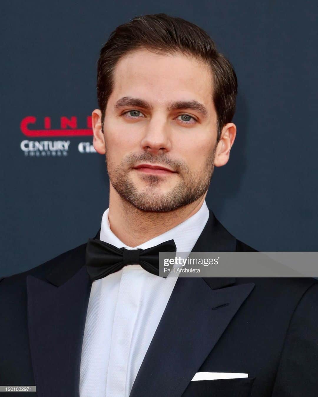 ブラント・ドーハティのインスタグラム：「I never get to wear a tux this was v exciting for me」