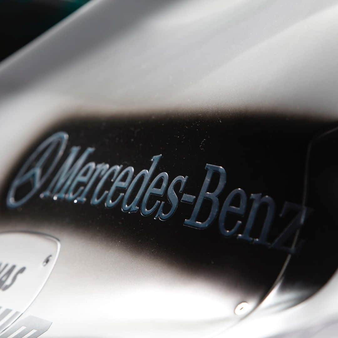 MERCEDES AMG PETRONASさんのインスタグラム写真 - (MERCEDES AMG PETRONASInstagram)「1️⃣0️⃣ years ago, the start of a new @f1 adventure for @mercedesbenz ❤️ It’s been quite the ride since 2010! And we’re not finished yet... 👊」1月26日 2時10分 - mercedesamgf1
