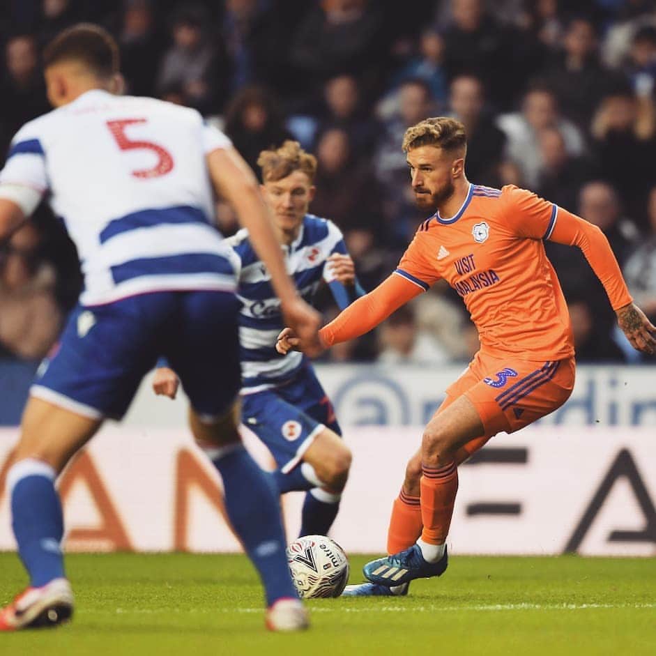ジョー・ベネットのインスタグラム：「FA Cup 😍⚽️ @cardiffcityfc」