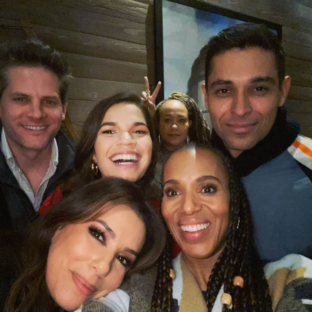 ケリー・ワシントンさんのインスタグラム写真 - (ケリー・ワシントンInstagram)「SWIPE!!!!! #AboutLastNight  Crazy levels of talent and ⭐️ power at HBO “Our Stories To Tell” dinner! #Sundance」1月26日 4時27分 - kerrywashington