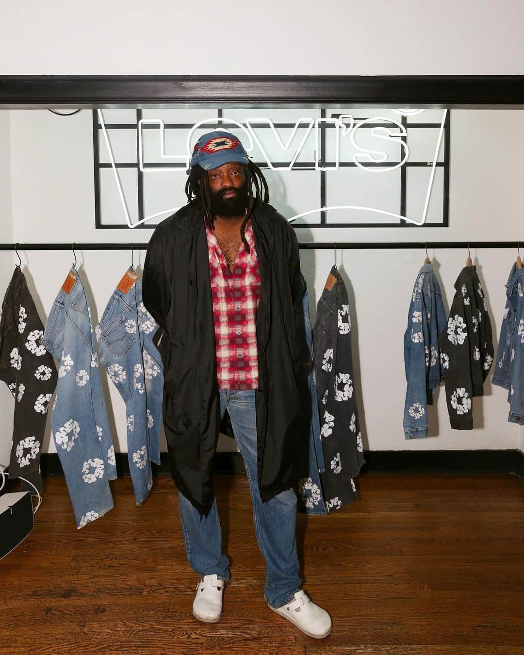 Levi’sさんのインスタグラム写真 - (Levi’sInstagram)「Last night we celebrated the launch of Levi’s x Denim Tears Collaborative Collection at the Haus in LA. Get your hands on the limited edition pieces today at 112 ½ La Brea Avenue Los Angeles, CA 90036. Opens at 12pm.」1月26日 4時52分 - levis