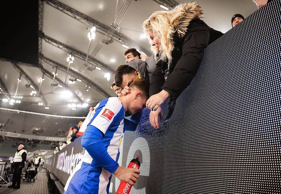 マキシミリアン・ミッテルシュタットのインスタグラム：「Simply grateful for the unconditional support. Wichtiger Auswärtssieg! +3🙏🏼⚽️ #hahohe#herthabsc#family#win#m17#bundesliga#support」