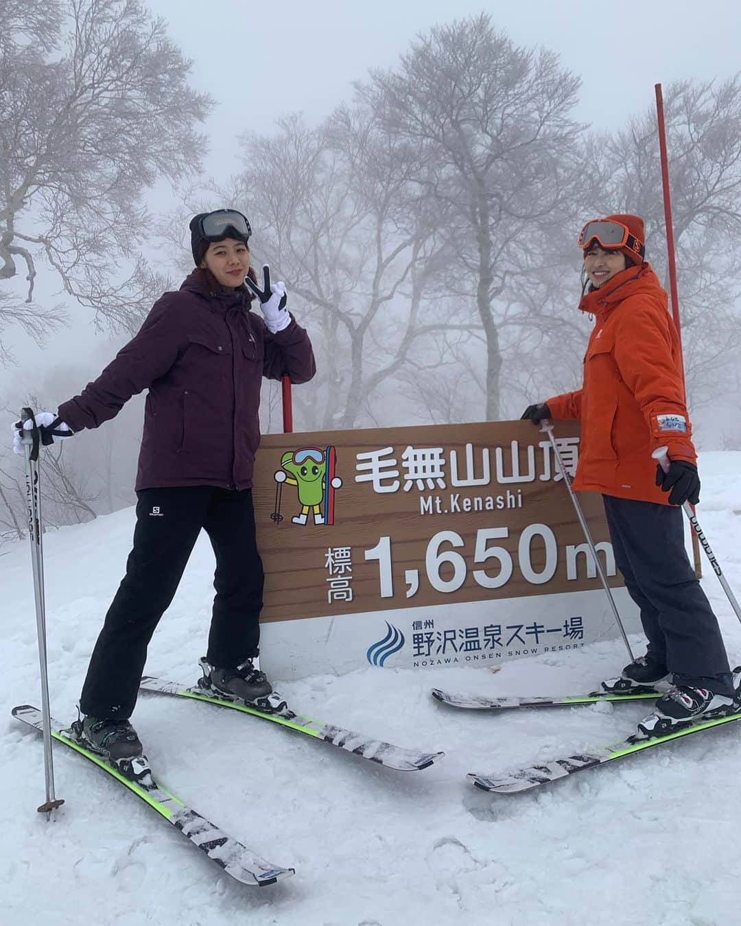 三原勇希さんのインスタグラム写真 - (三原勇希Instagram)「SNOW MEETING  in NOZAWA ONSEN❄️✨💖♨️ BEAMSとアメアスポーツのイベントで 初めて野沢温泉へ。 昼間はみんなでスキーとスノボ⛷ 最高としか、言いようがない  #SNOWMEETING #野沢温泉 #野沢温泉スキー場 #狸 #heaven @happyoutsidebeams  @arcteryx  @salomon  @atomicski  @beams_official  @tanukinozawa」1月26日 5時43分 - yuukimeehaa