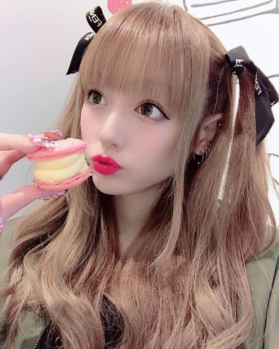 あかりさんのインスタグラム写真 - (あかりInstagram)「みるくまかろんっ🍼💕💭」1月26日 6時55分 - akachamxx