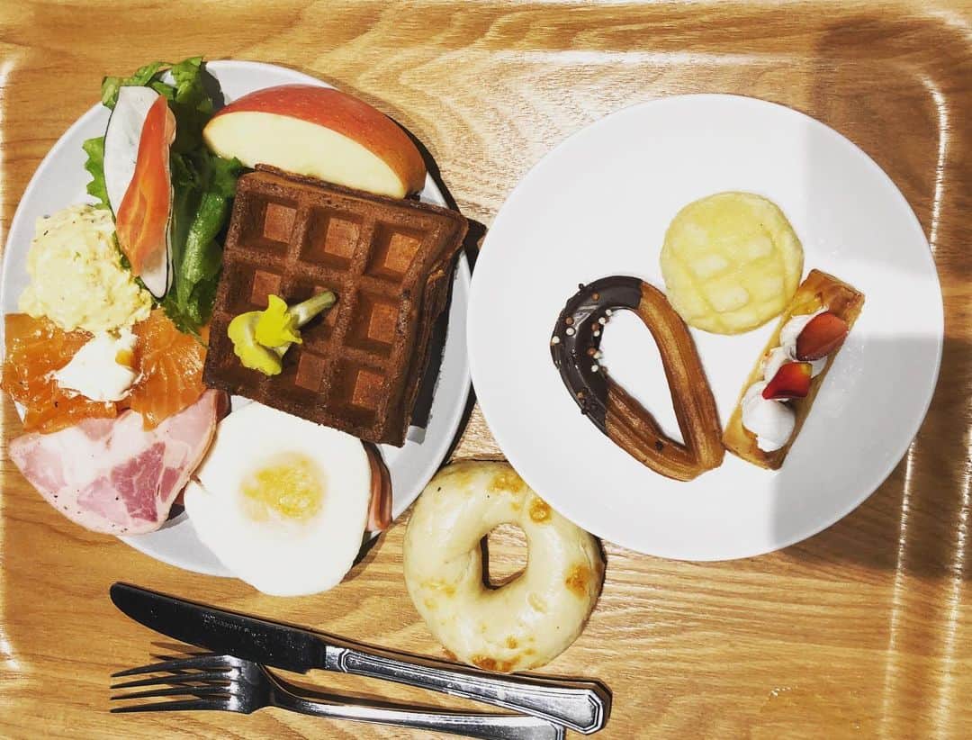のインスタグラム：「おはようございます。ツアー二日目、おしゃれな朝食からスタートです！ #サ道 #サ道オフィシャルツアー」