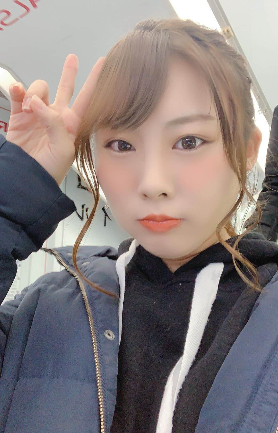 川島愛里沙のインスタグラム：「ジャナドルのプロデューサーさんのカメラを待機中に勝手に使ってあそんでたら、編集までして送られてきた🥺🥺笑」