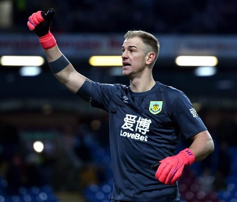 ジョー・ハートさんのインスタグラム写真 - (ジョー・ハートInstagram)「Not the ideal result but always happy to be out on the pitch 💯 appreciate the support today#clarets ...looking forward to the @shrewsburytown vs @liverpoolfc game tomorrow in the studio with @bbcfootball」1月26日 7時35分 - joehartofficial