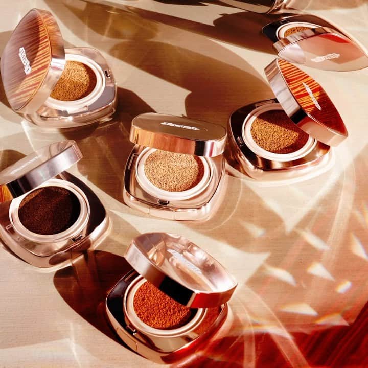 ドゥラメールのインスタグラム：「A season of celebration calls for radiance that endures. Happy #LunarNewYear!」
