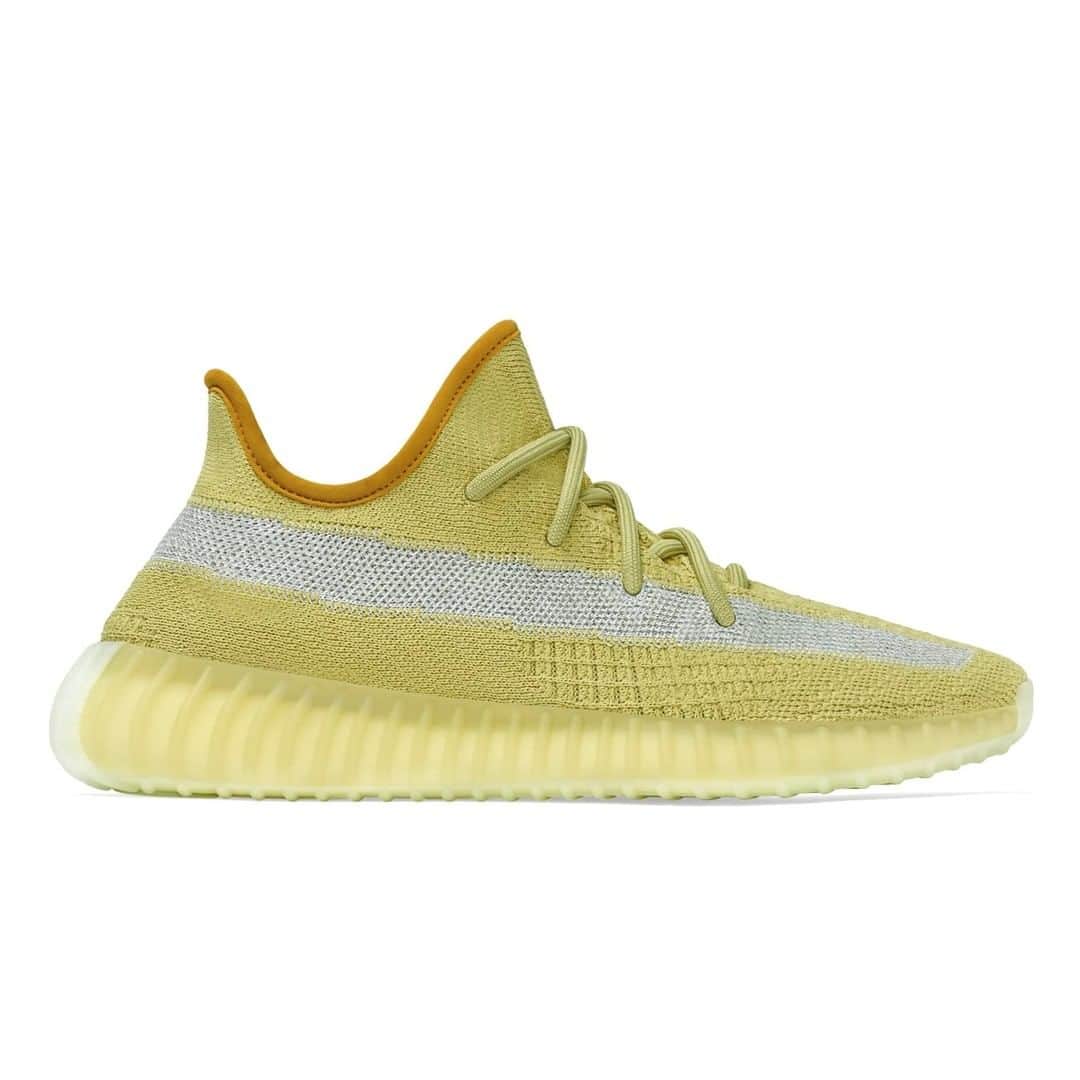 Sneaker Newsさんのインスタグラム写真 - (Sneaker NewsInstagram)「The adidas Yeezy Boost 350 v2 "Marsh" is confirmed to release on February 1st for $220. For more info, tap the link in our bio.」1月26日 19時00分 - sneakernews
