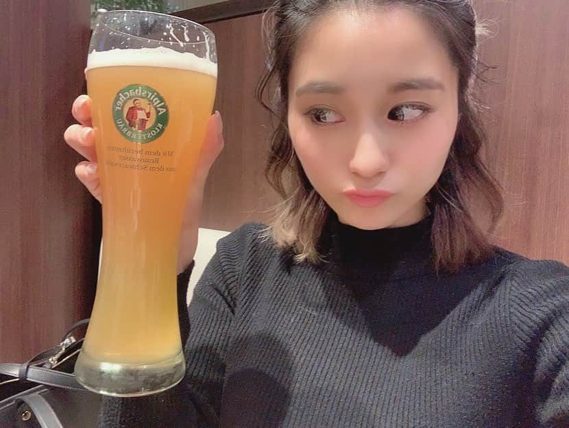 坂井朝香さんのインスタグラム写真 - (坂井朝香Instagram)「おっきすぎるビール🍻」1月26日 19時16分 - asaka_sakai_