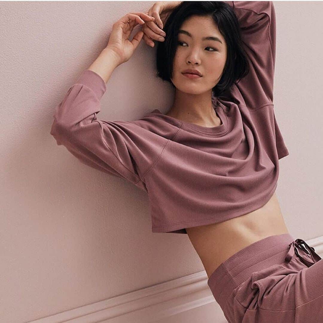 小椚ちはるのインスタグラム：「Sunday mood💕💕💕 #victoriassecret」