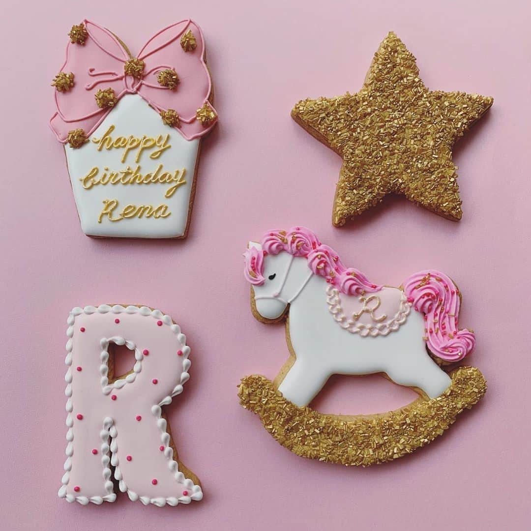 kikkoのインスタグラム：「Happy Birthday Rena chan🥳  ケーキに、かわいくデコレーションしていただけました。 ありがとうございます💓💓💓」