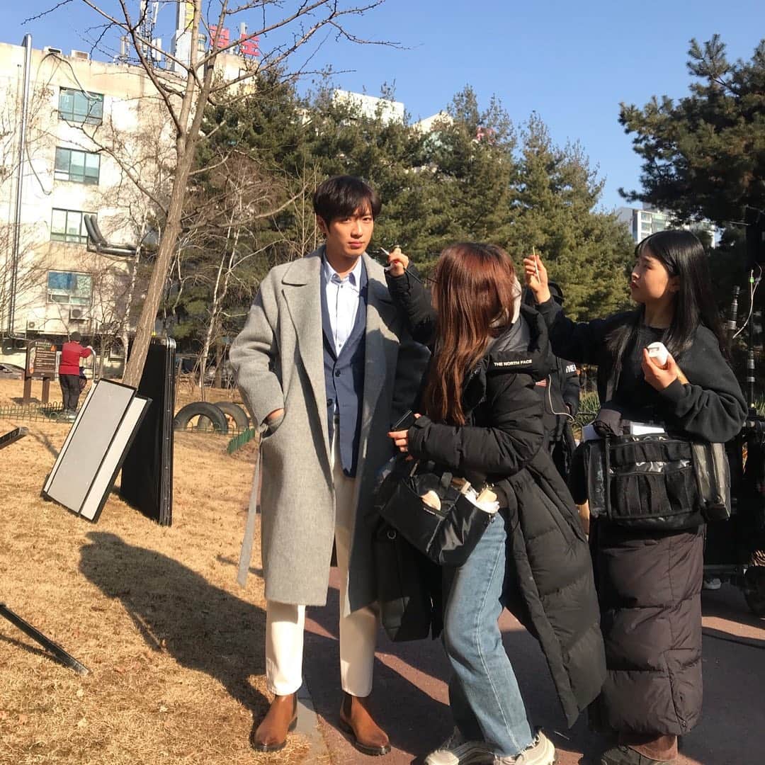 イ・サンヨプのインスタグラム：「설연휴 잘쉬었으니 내일부터 다시 고고. 하루 남은 설연휴 제 몫까지 푹 쉬시길😎」